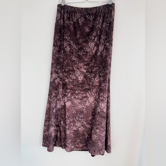 Earthbound Velvet Plum Maxi Skirt - Picture 11 of 12